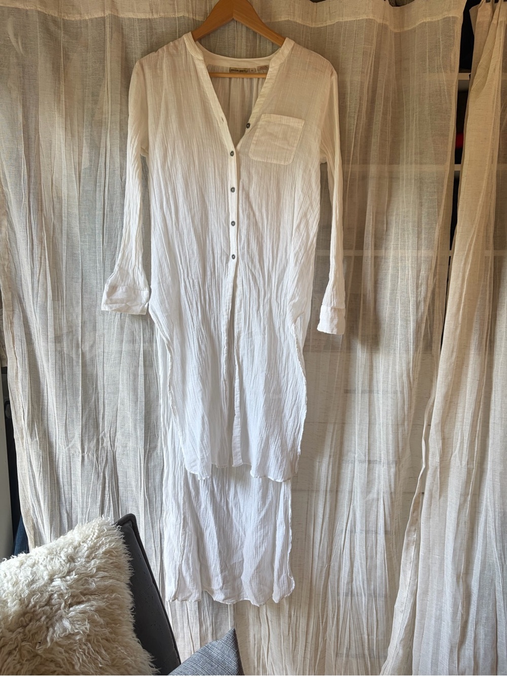 Lightweight White Button-Front Maxi Tunic XS